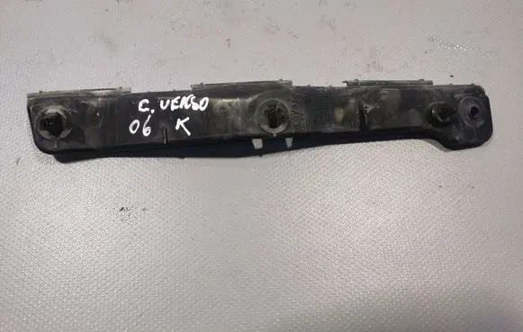 Toyota Corolla Verso E121 Front bumper mounting bracket