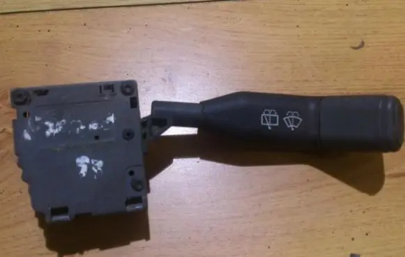 Renault 19 Wiper control stalk