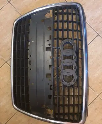 Audi A8 S8 D3 4E Front bumper upper radiator grill 4E0853653AC 400008020