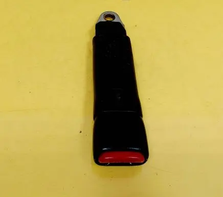 Chrysler Voyager Front seatbelt buckle 4680203