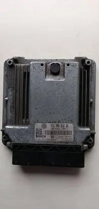Volkswagen Touran I Engine control unit/module 03G906016DK 0281011946 1039S06224
