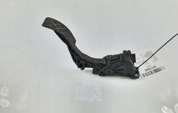 Seat Ibiza IV (6J,6P) Accelerator throttle pedal 6Q1721503M