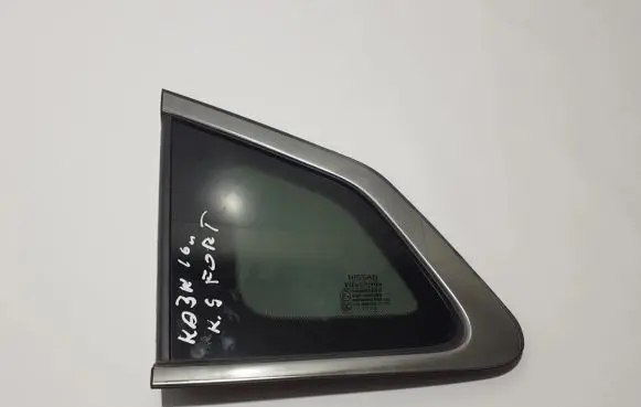 Nissan Qashqai Rear side window 833134EA1A