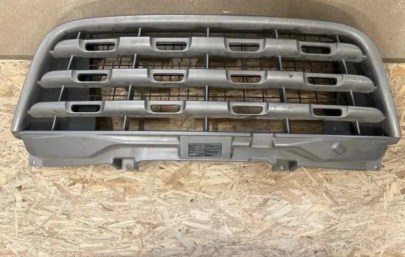 Renault Master III Front bumper upper radiator grill 0001045706 24449
