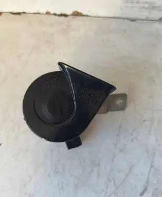 Volkswagen Transporter - Caravelle T5 Horn signal 7D0951223