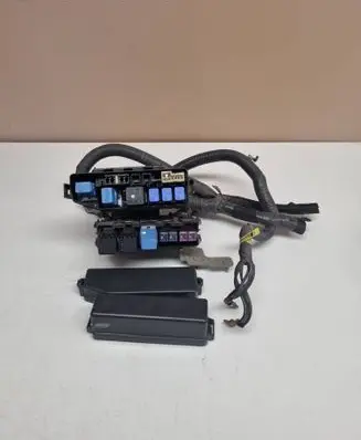 Nissan Qashqai Fuse box set 243824BA2D
