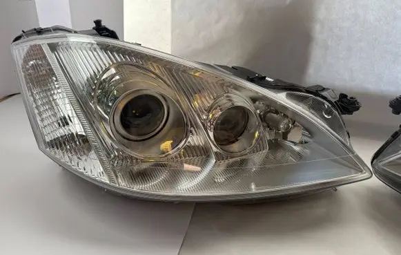 Mercedes-Benz S W221 Headlight/headlamp A2218206861