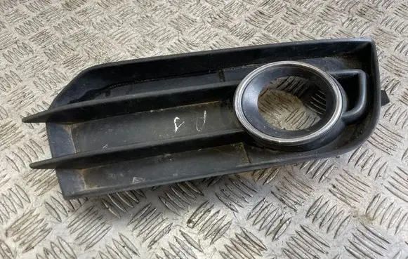 Audi A1 Front bumper lower grill 8X0807682A
