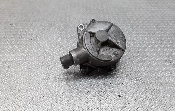 Audi A6 S6 C5 4B Vacuum pump 72218501