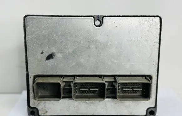 Ford Focus C-MAX Engine control unit/module 4M5112A650MA