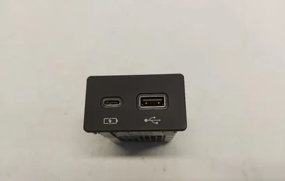 Lexus RX V USB socket connector 86190-48110
