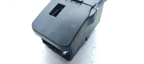 Ford C-MAX II Battery box tray AM5110723AD