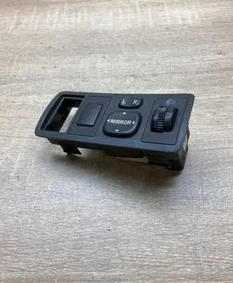 Toyota Avensis T250 Wing mirror switch 183574 777663