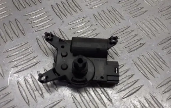 Opel Astra H A/C air flow flap actuator/motor 52406339