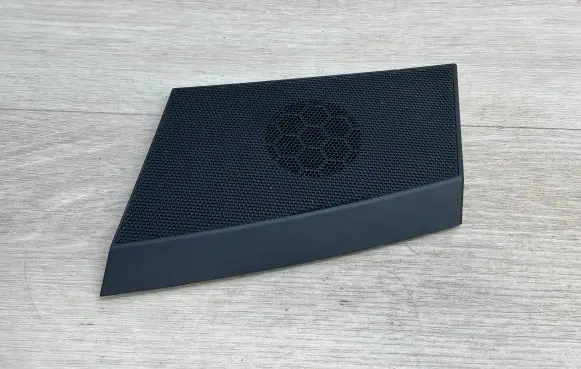 Side speaker trim/cover