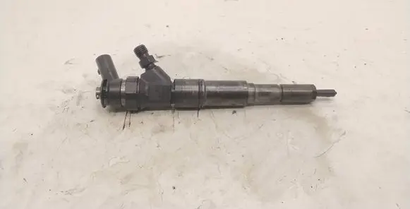 Fuel injector