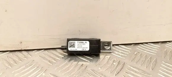 Tesla Model Y Aerial antenna amplifier 155133100B