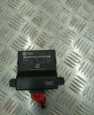 Volkswagen Touran I Gateway control module 1K0907530F 1K0907951