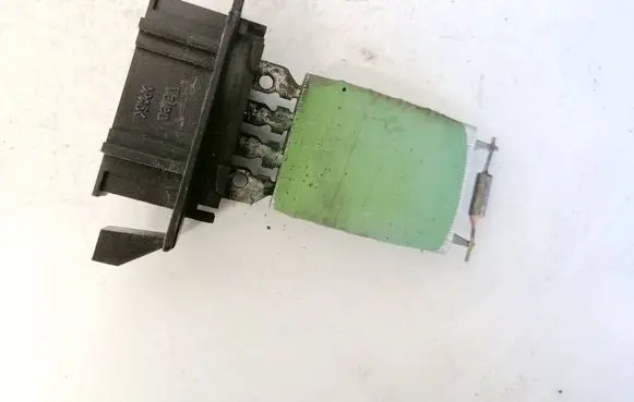 Volkswagen II LT Heater blower motor/fan resistor 12867