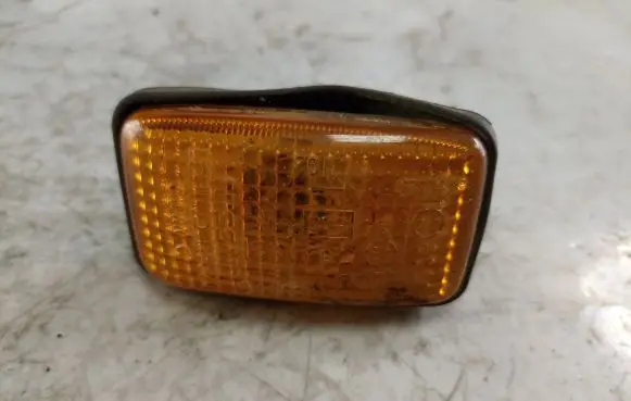Nissan Patrol Y61 Front fender indicator light 5320 013192