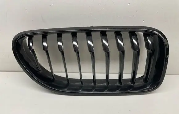BMW 6 F12 F13 Front bumper upper radiator grill 7370390 51137370390