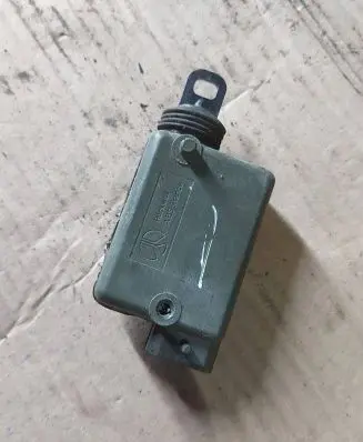 Renault Espace III Front door lock motor a1057
