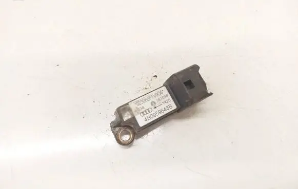 Audi A6 S6 C5 4B Airbag deployment crash/impact sensor 4B0959643B