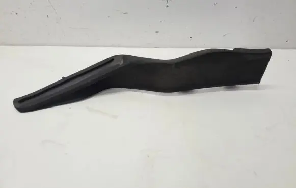 Volvo XC90 Fender end trim 31442411