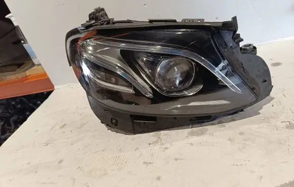 Mercedes-Benz E W213 Headlight/headlamp A2139069603