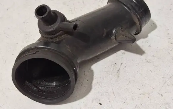 Audi A4 S4 B5 8D Intercooler hose/pipe 058133357A