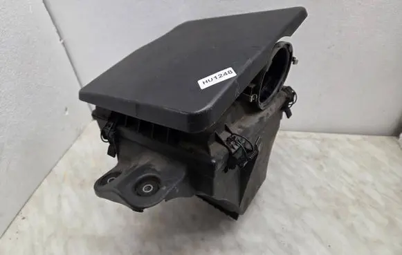 Air filter box