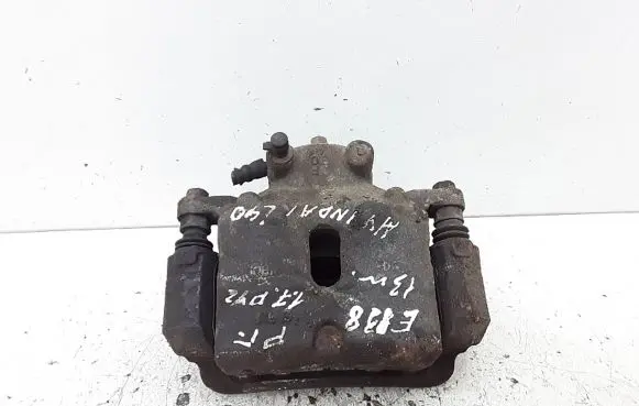 Hyundai i40 Front brake caliper