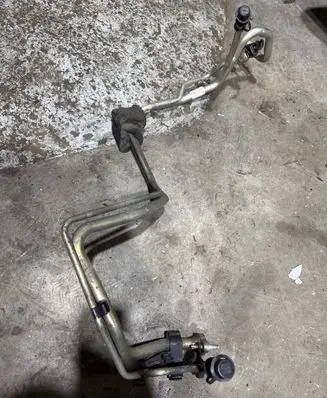 Air conditioning (A/C) pipe/hose