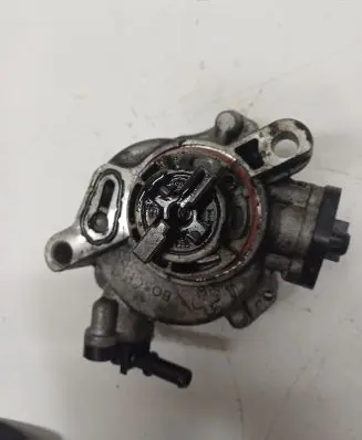 Vacuum pump