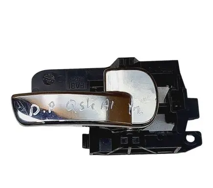 Nissan Qashqai Front door interior handle 80670 8449