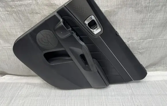 KIA Sorento IV Rear door card panel trim