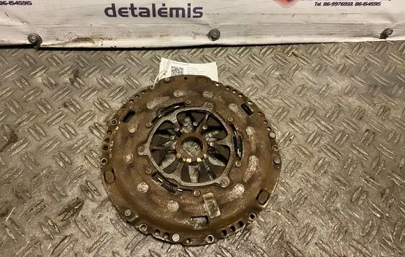 Volkswagen Golf V Pressure plate 
