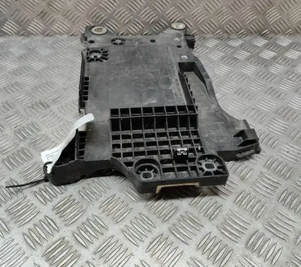 BMW 2 F45 Battery box tray 9304350