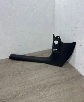 Audi A3 S3 8V Front sill trim cover 8V4867271