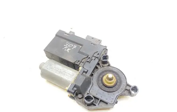 Peugeot 307 Front door window regulator motor 0130821767 9637130780 990834100