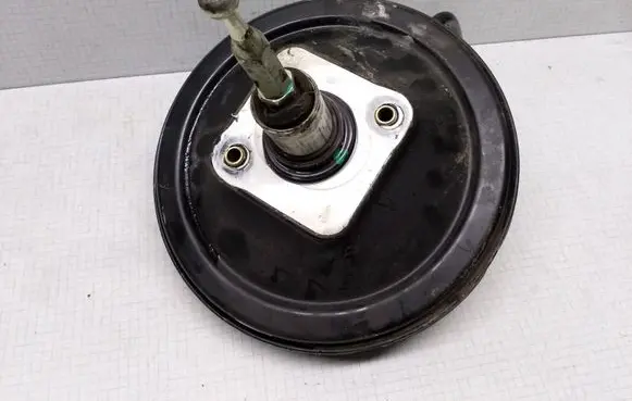 Audi A4 S4 B5 8D Brake booster 8D0612105F