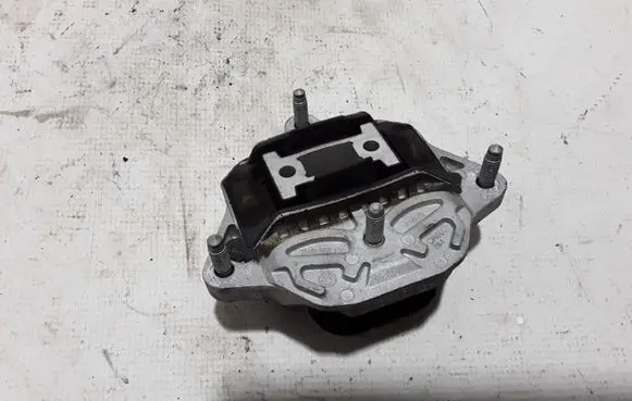 Audi A6 S6 C8 4K Engine mount bracket 8W0399156