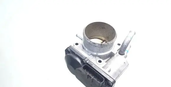 Hyundai Tucson TL Throttle valve 351002B340 D2685 583006B09