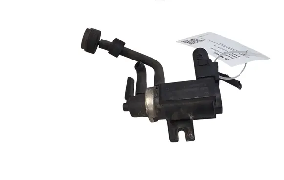 Volkswagen Touareg I Turbo solenoid valve 1J0906627C 72290303