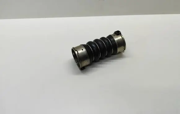 BMW 5 F10 F11 Intercooler hose/pipe 8513451 11279410
