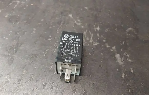 Volkswagen Sharan Other relay 3A0927181 61233005 175