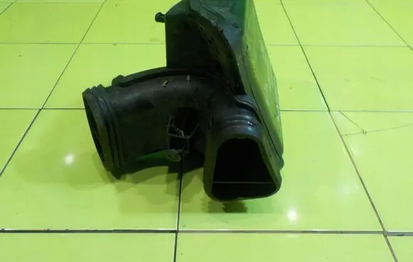 Chevrolet Orlando Air filter box 688002195