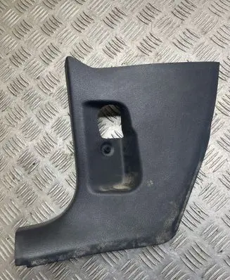 Foot area side trim