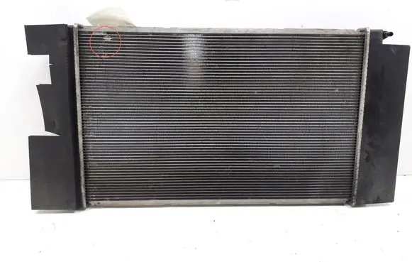 Toyota Verso Coolant radiator 164000T160