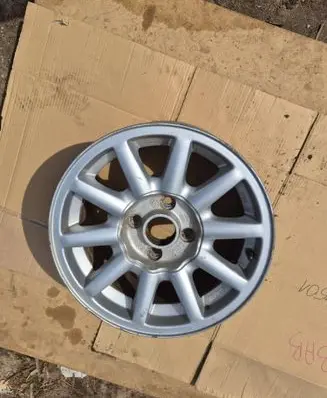 Audi 80 90 S2 B4 R15 alloy rim 8A0601